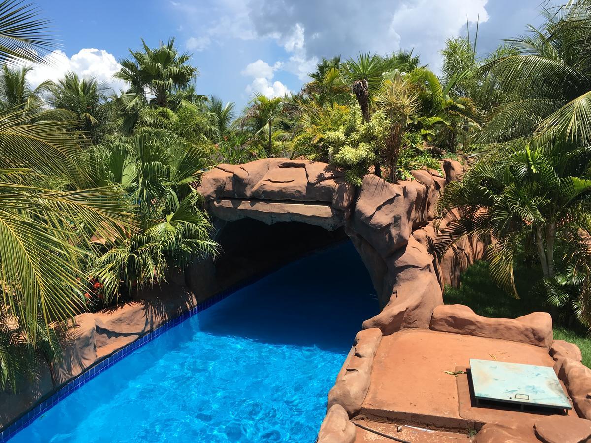 Grandes Lagos Resorts E Parque Aquatico Santa Clara d'Oeste Exterior photo