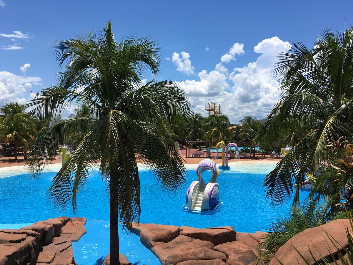 Grandes Lagos Resorts E Parque Aquatico Santa Clara d'Oeste Exterior photo